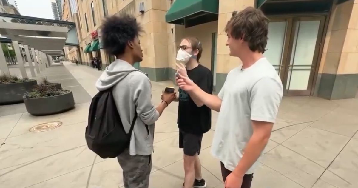 watch:-leftist-says-he-‘deserves-to-be-robbed’-for-being-white,-regrets-it-seconds-later