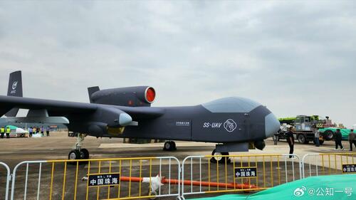 chinese-drone-“mothership”-capable-of-swarm-attack-takes-flight