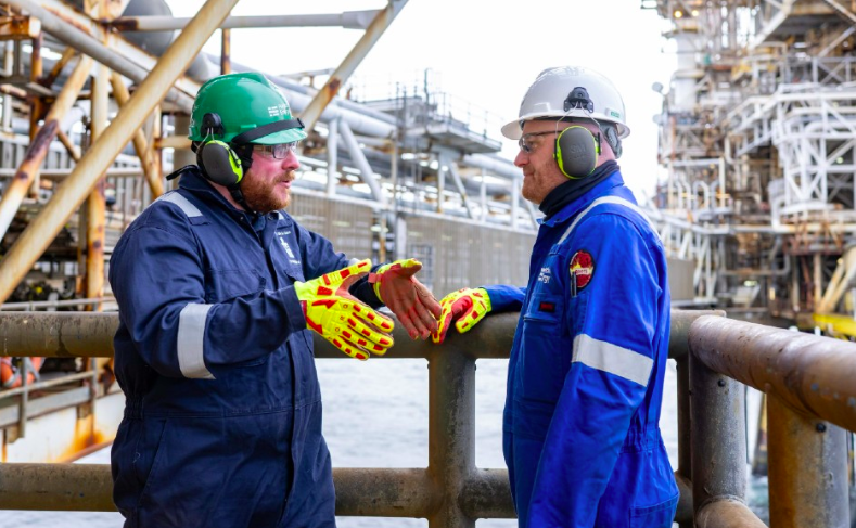 scottish-politicians-recognise-work-of-offshore-industry-chaplains